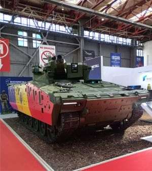Expoziţia de tehnică militară: „Securitatea nu se cumpără, se construieşte”